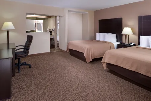 Airport Inn - Parkering