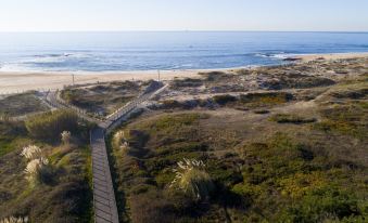 Madalena Beach Apartment by MP