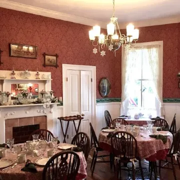 Holly House of Hamilton