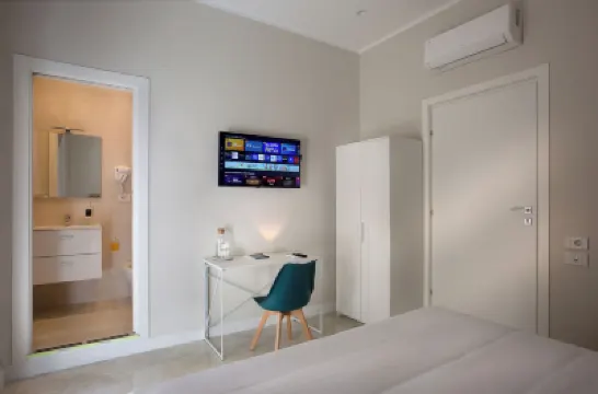 米洛內之家 鄰近那不勒斯國立考古博物館的酒店