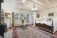 Casa Esquina: Cozy Studio in the Ojai Valley's “Mo Town” - 4-Star