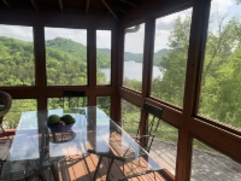 The Oakmont at Blue Water Bay at Center Hill Lake