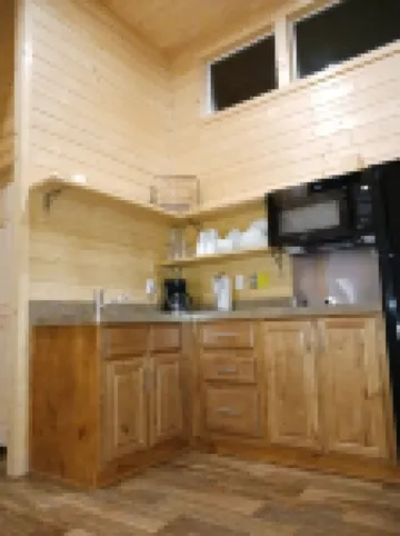 5 minutes to Lake Almanor! Cozy cabin -Brand new construction!