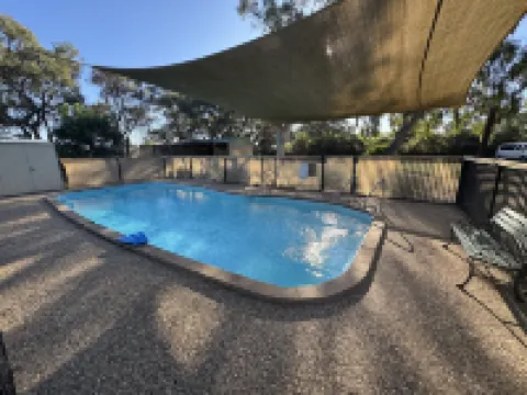 Hay Caravan Park Hotels in Hay