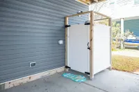 Paradox Place--Cozy Apartment on Oak Island Hotels in Smithville