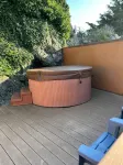 Private Cabin 21 with Jacuzzi and Spacious Deck Hotels in Smith River