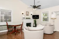 Romantic Retreat - Shared Hot Tub, Hot Tub, Pool, Spa