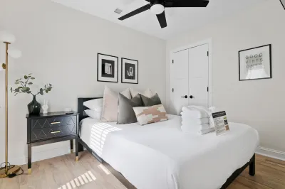Spacious Living and Private Patio Oasis - Charming Historic Retreat