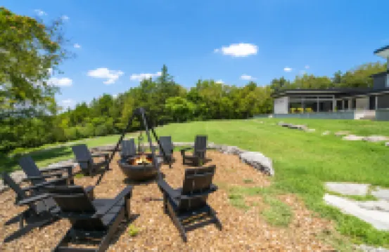 Luxurious Pool and Expansive Outdoor Oasis - Stunning Nashville Sanctuary