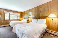 Wonderful studio steps from the bay w/free WiFi, kitchenette, great water views Hotels in Wolfeboro