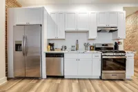 Roami at The Churchill | 1 Bedroom