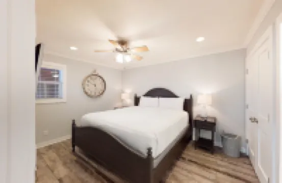 Pool view condo with free WiFi, central ac, private w/d, & shared pool