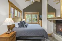 2 BR Condominium - Luxury Skiin and out (rare to find) Hotels in Mountain Village