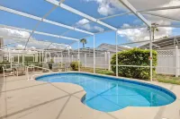 Screened Pool and Fully Equipped Kitchen - Charming Family Retreat Hotels in Polk County