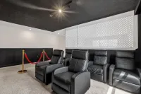 Screened Pool and Resort-Style Community Amenities - Elegant Oasis Hoteles en Condado de Osceola