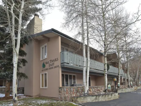 Great Views and Easy Access to Vail Village - Charming Cozy Retreat