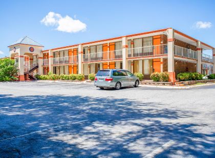 OYO Hotel Greensboro East I 40