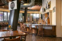 Holiday Inn NEW ORLEANS WEST BANK TOWER by IHG - bars