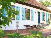 Former farmhouse with artistic ambience, sauna and whirlpool