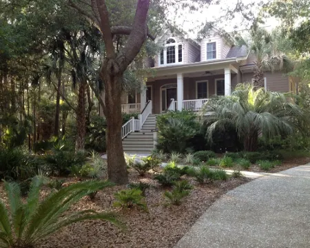 Beautiful 4 bedroom/4 bath home with private heated pool, Discounted Fall Rates Hotels in Kiawah Island