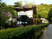 เนเจอร์ บีช รีสอร์ท โรงแรมในเกาะช้าง