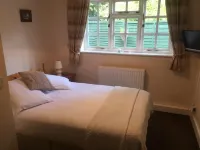 The Winchfield Inn Hotels in Odiham