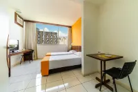 Alice Vitoria Hotel by Nobile Các khách sạn gần Telephone Museum