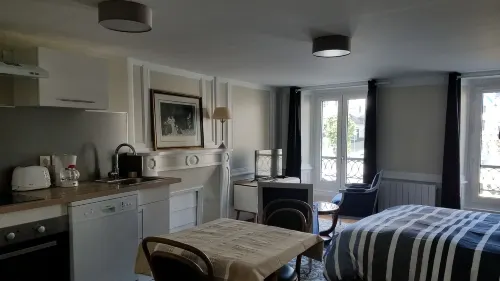 Appart'Hotel de la Mairie - 3-Star