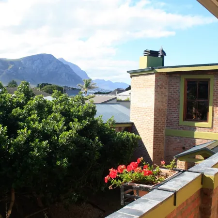 Port Del Mar Guesthouse