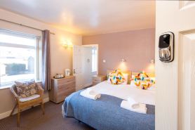 Dalesgate Hotel - Self Check IN