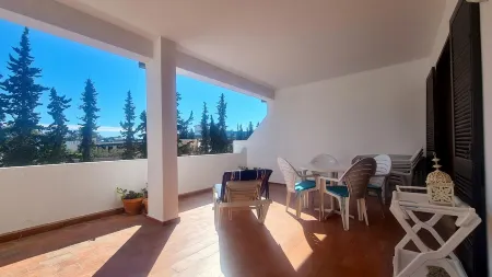 Albufeira Balaia Mar e Sol Отели рядом с достопримечательностью «Pine Cliffs Golf Course»