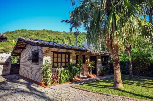 Chalés do Holandês Eco Pousada Hotels in Bombinhas