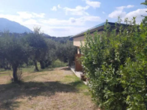 อิลจีราโซเล โรงแรมใน