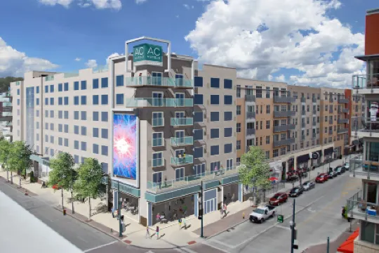 AC Hotel Cincinnati at the Banks