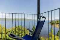 Auberge de la Rivière Saguenay Hotels in La Baie