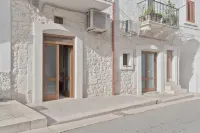 La Bianca Suite