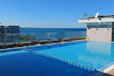 Hotel Triumf Shengjin Отели в г. Лежа