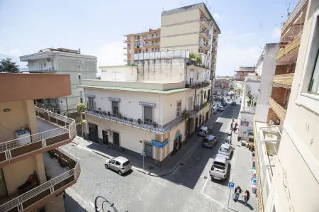 Boscoreale Vanilla Flats Free Parking