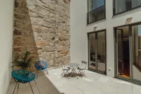 Courtyard Oporto Design Apartment C with Terrace Hotel di Campanhã