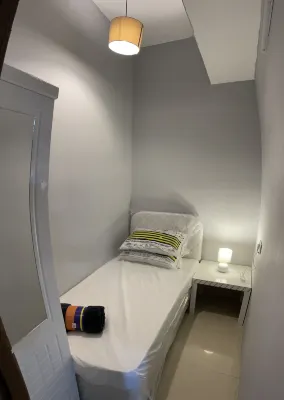 AlBarsha 1 Hostel by PHM Hotel a 