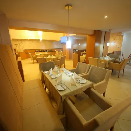 Momona Hotel