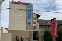 RedDoorz at Joyce Guest House Medan Hotels in Medan Selayang