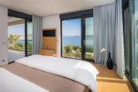 Ultraluxury Villa Elyzeum with Heated Pool Hotels in Donji Seget