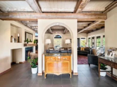 Afton Mountain Vineyards Hotels in Nelson County