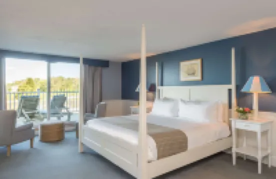 The Breakwater Inn & Spa