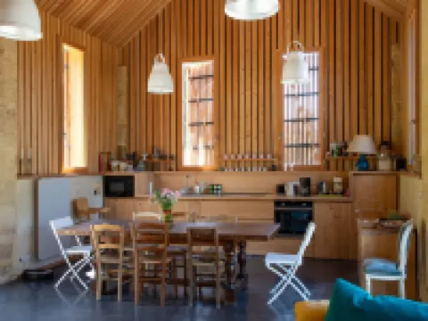 拉格朗日米洛 貝納克和卡澤納克酒店