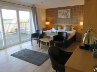 The Inn at Lathones Hotels in Leven