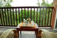 Oxygen Resorts Thekkady - Mountain view