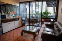 Hamra Urban Gardens - ที่มีบาร์