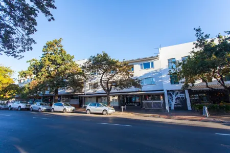 109 on Dorp Отели рядом с достопримечательностью «Rust en Vrede Wine Estate»